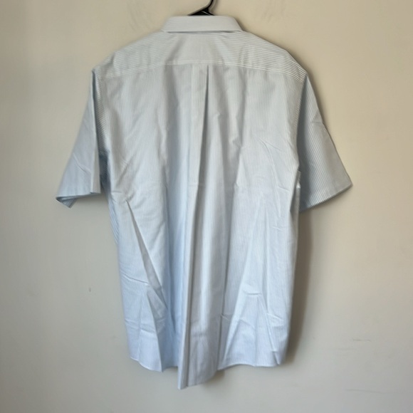 LL Bean Mens NWT Wrinkle Reistant Casual S Sleeve Button Down Shirt Sz 17.5®️ - Picture 5 of 5